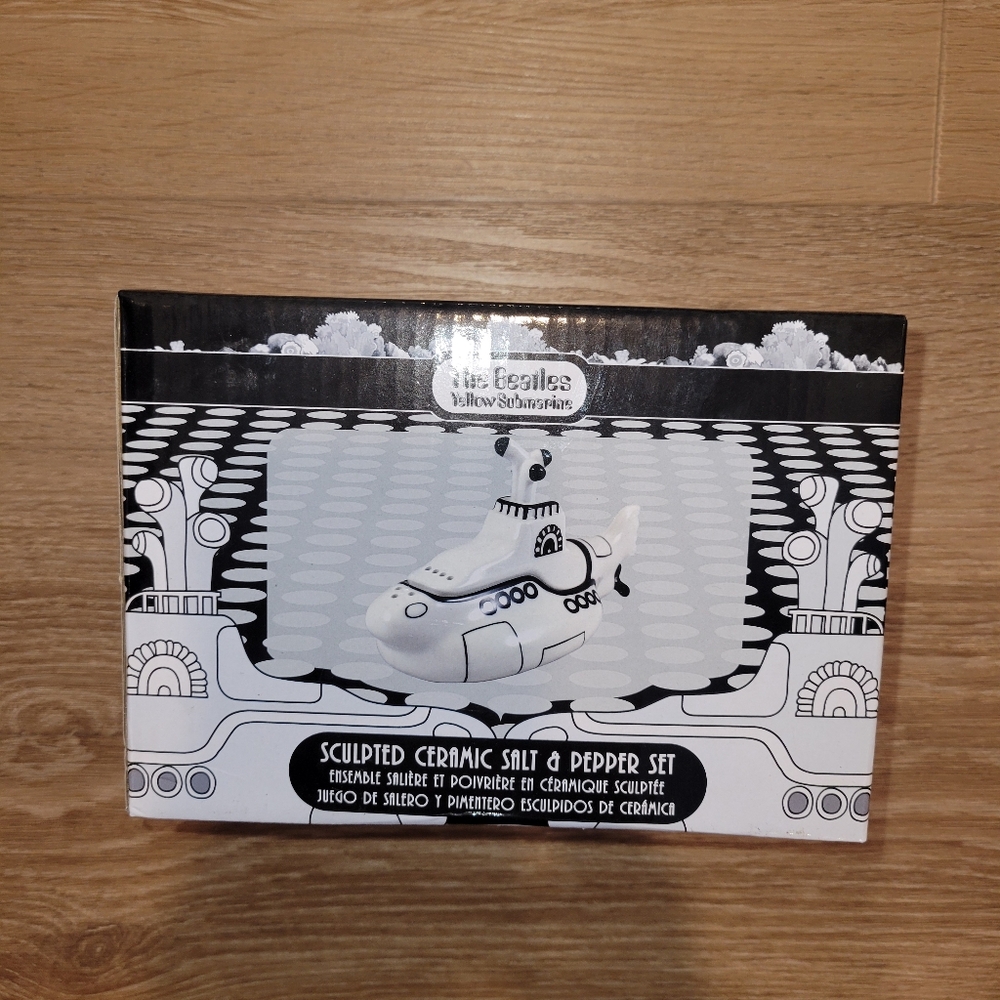 Beatles "Yellow Submarine" Ceramic Salt & Pepper Shakers (Black & White) New